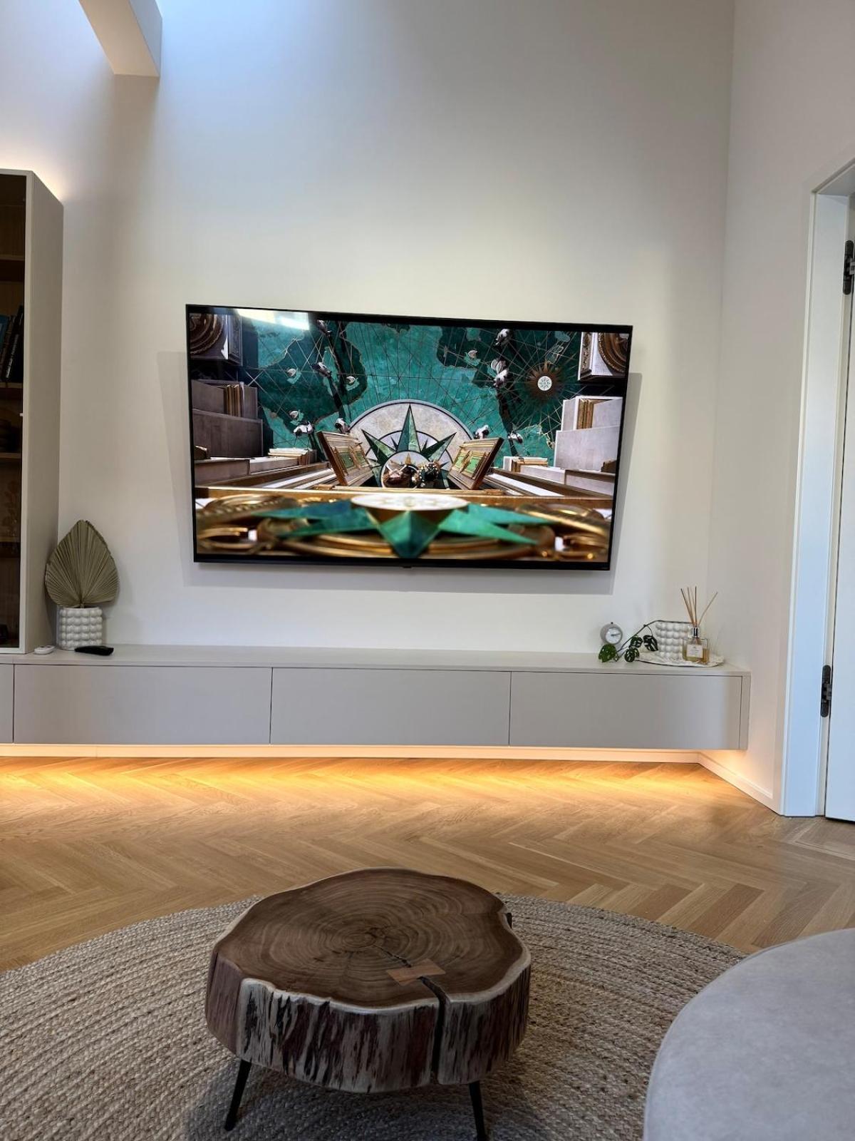Apartamento Luxury New With Balcony Steps From Wenceslas Square